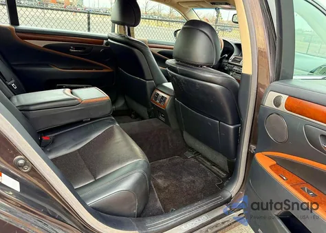 2015 Lexus Ls 460L z USA, uszkodzony, nr VIN JTHGL5EF3F5055553